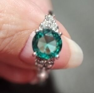 Silvertone Ring with Emerald Green Stone